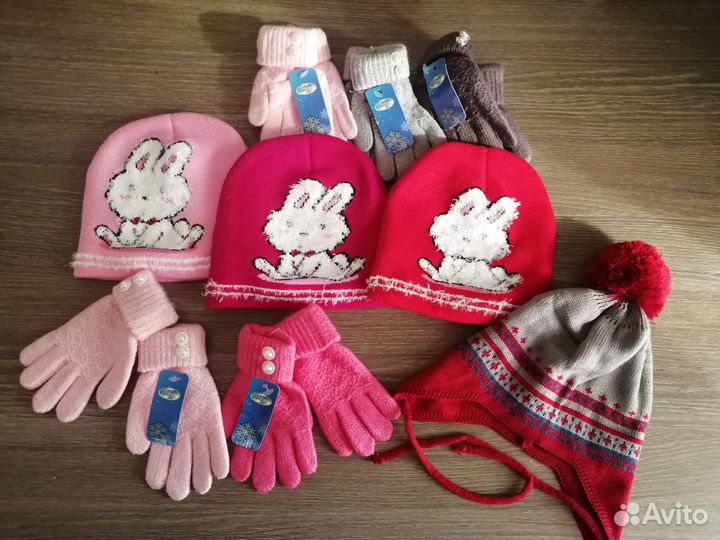 Шапочки и перчатки новые