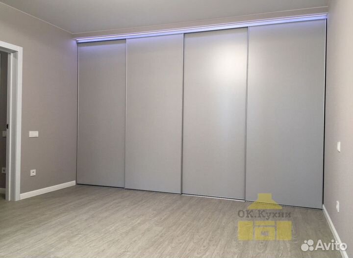 Распашной шкаф