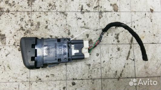 Кнопка аварийки nissan almera N16 (90U07I501)
