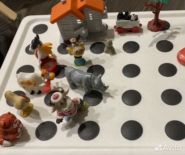 Игрушки из киндер-сюрпризов