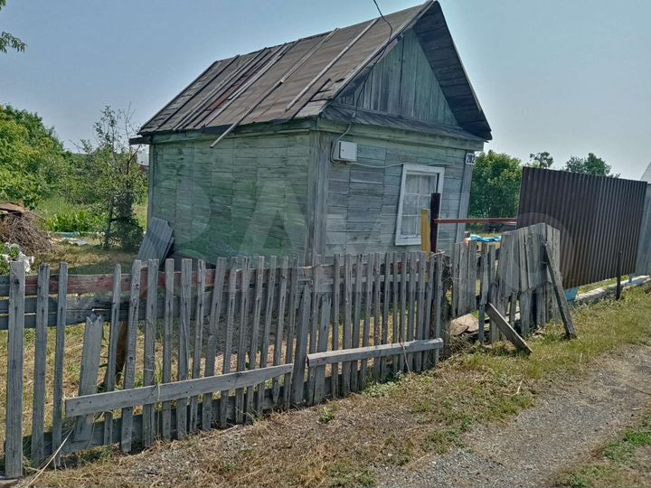 Дача 20 м² на участке 9 сот.