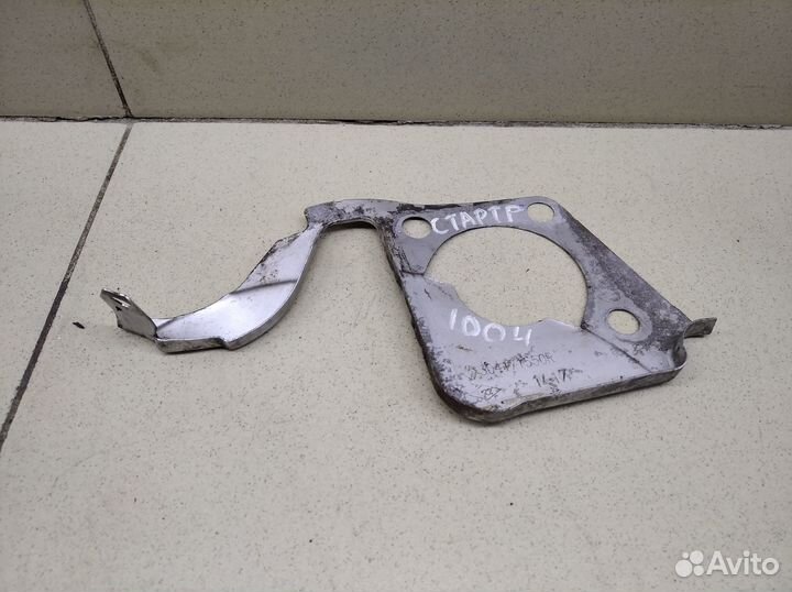 Кронштейн (сопут. товар) Duster 2012