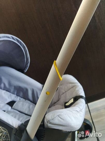 Автолюлька на колесах foofoo. Аналог doona