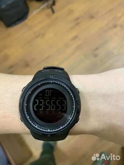 Мужские тактические часы skmei