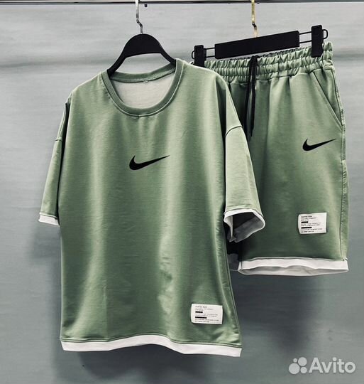 Летний костюм Nike шорты с футболкой