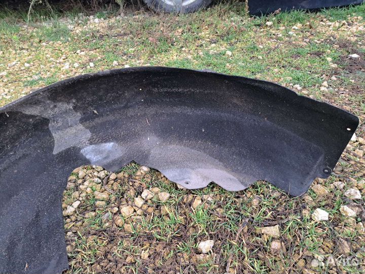 Подкрылок задний правый BMW F01
