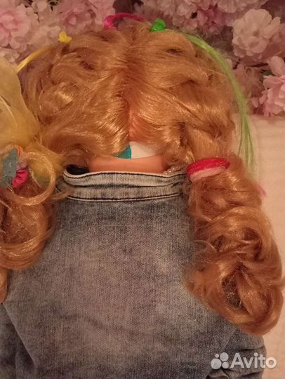 Кукла в отличном состоянии.Рост 80 см