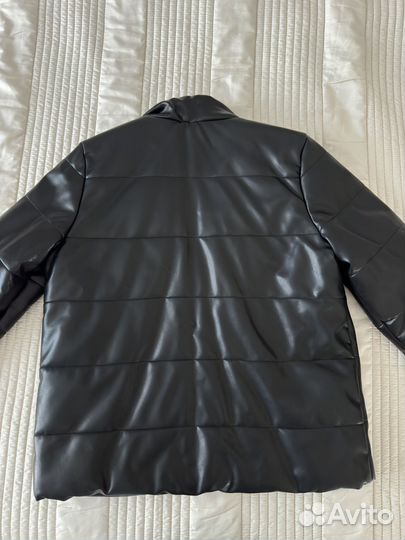 Кожаная куртка демисезонная женская