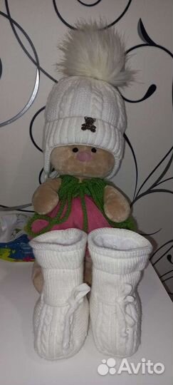 Шапочка и пинетки для малыша