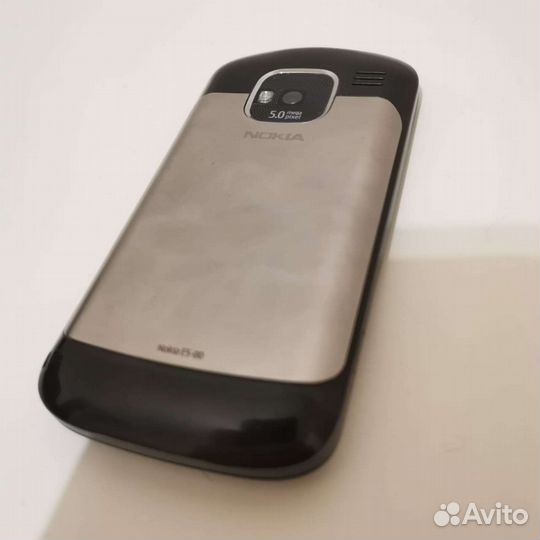Телефон Nokia Е5-00