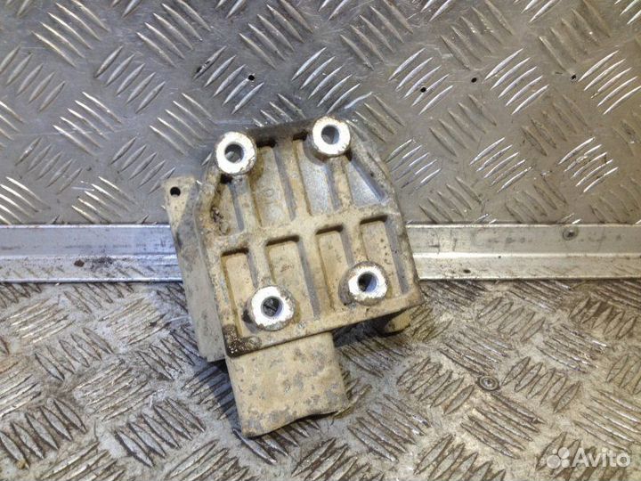 Кронштейн компрессора кондиционера Chery Bonus A13