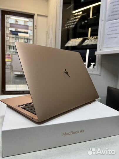 Macbook Air 13 2020 M1 8/256gb