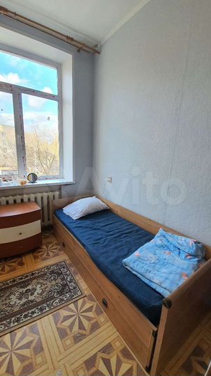 Комната 14 м² в 5-к., 3/5 эт.