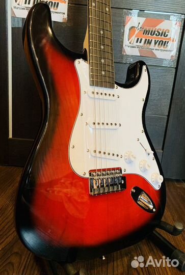 Электрогитара + аксессуар