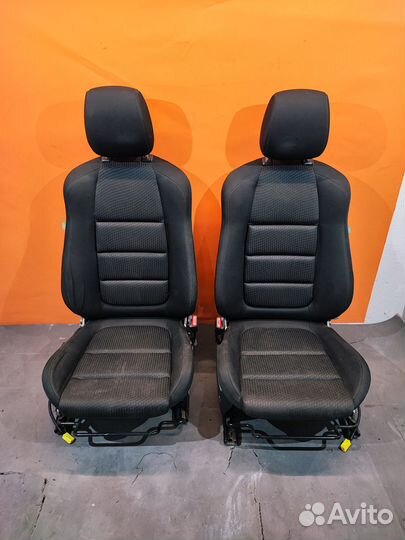 Обшивка передних сидений Mazda CX-5 ке