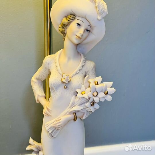 Антикварная лампа Capodimonte Dear Италия