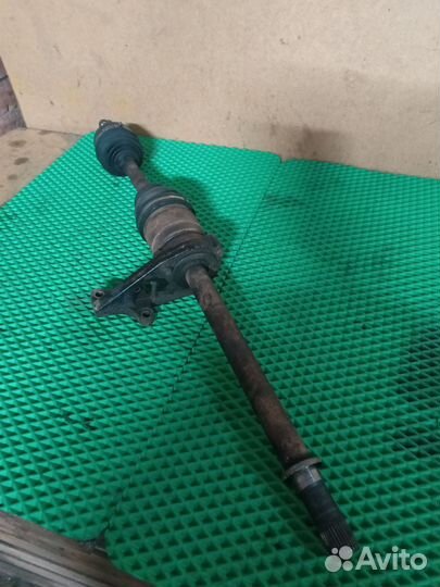 Привод правый Nissan Maxima A33