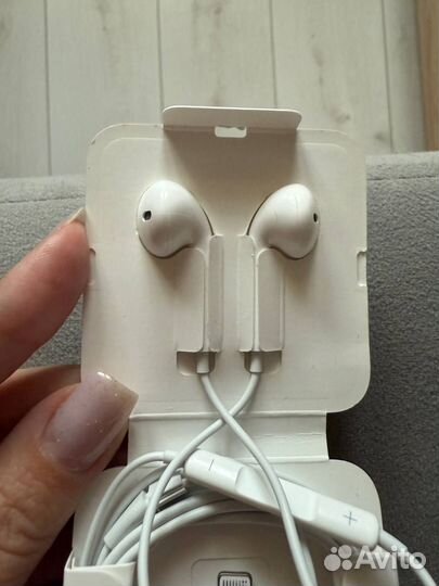 Наушники apple earpods lightning из комплекта