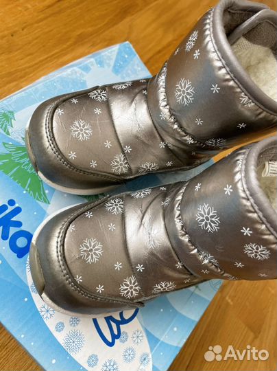 Детские сапожки 24