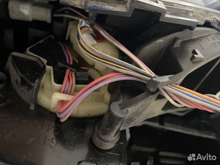 Зеркало боковое левое toyota voxy