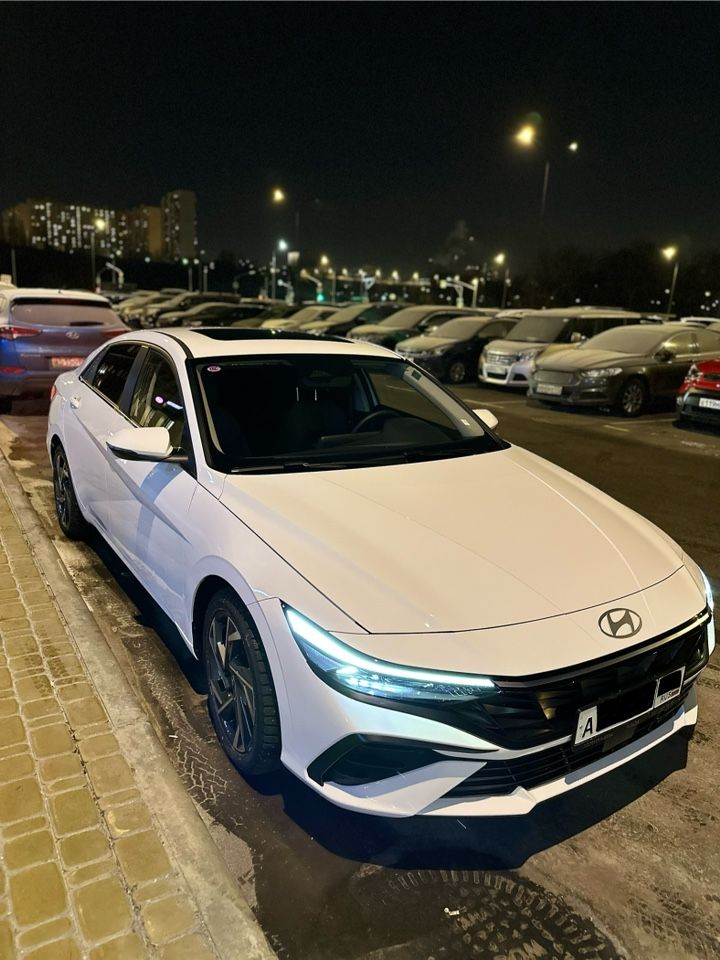 Hyundai Elantra: фото владельца