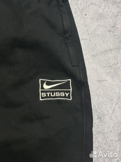 Спортивные штаны