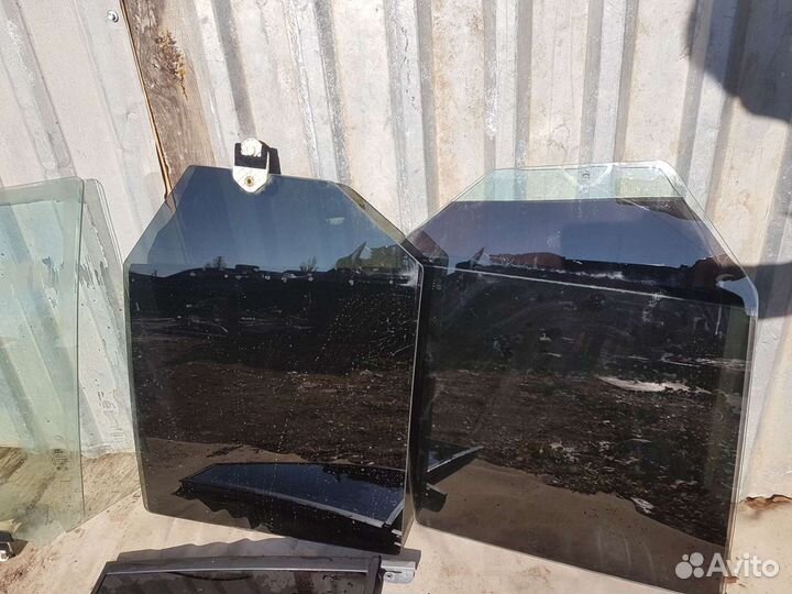 Стёкла дверей Range Rover Sport l320