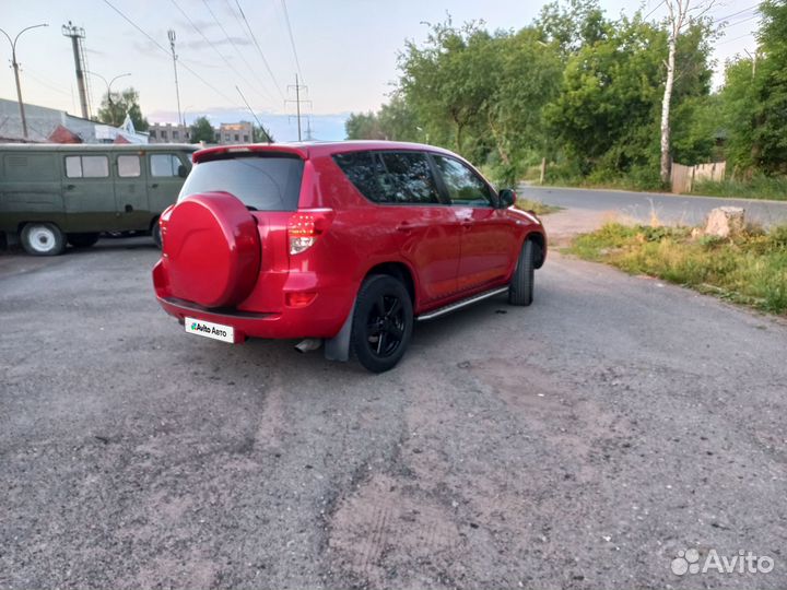 Toyota RAV4 2.0 AT, 2008, 174 000 км