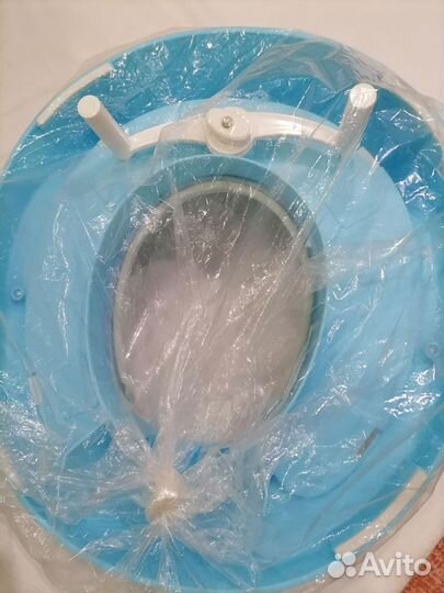 Детский, сидак на унитаз.не пригодился