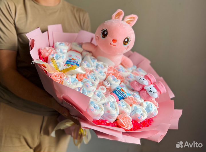 Букет из подгузников, подарок на выписку