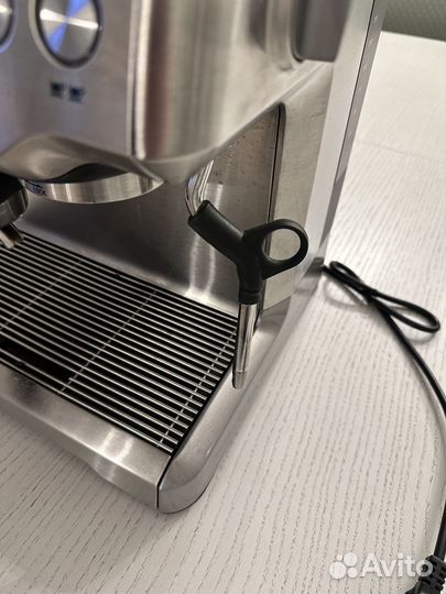 Кофемашина Bork с капучино + комплект для чистки