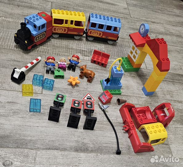Lego duplo железная дорога состав с рельсами