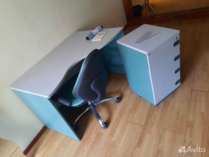 Офисная мебель бу