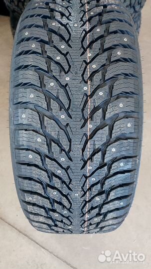 Nokian Tyres Hakkapeliitta 9 SUV 275/45 R21 110T