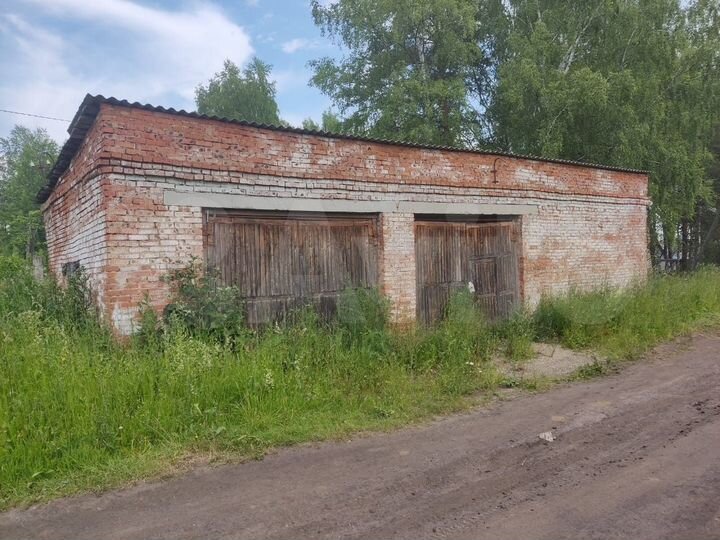 Гараж, > 30 м²