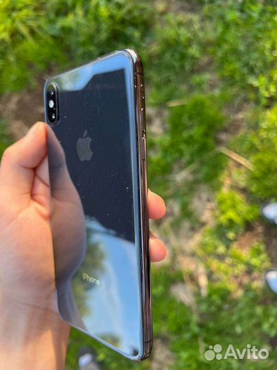Телефон iPhone xs max