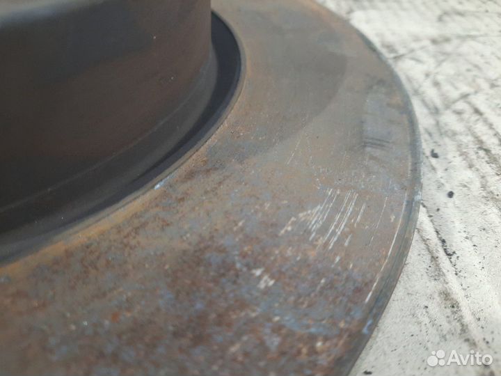 Диск тормозной задний Mercedes A180 W176 270.910