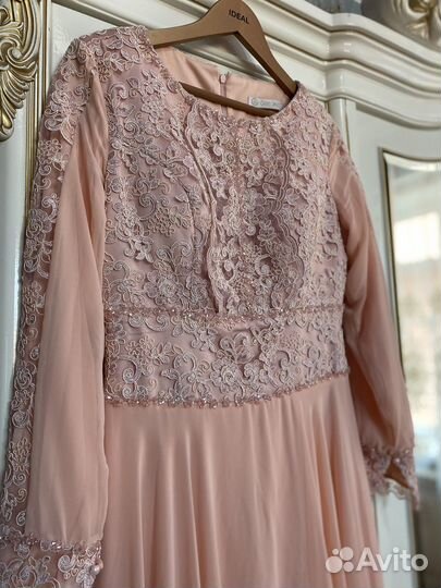 Вечернее платье в пол