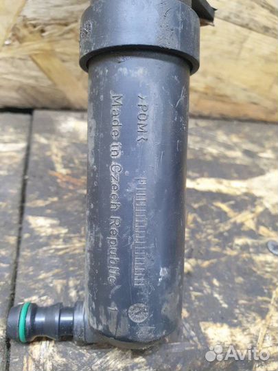 Форсунка омывателя фар правая Mercedes-Benz