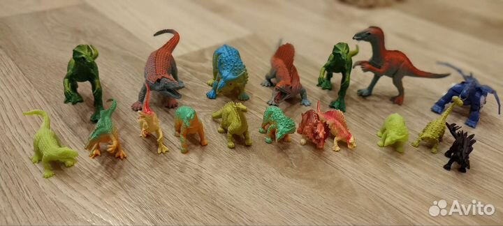 Игрушки динозавры