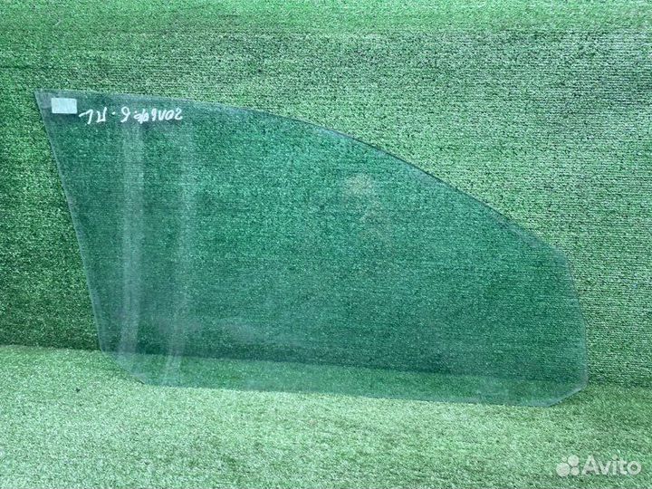 Стекло двери переднее левое Volkswagen Golf 5