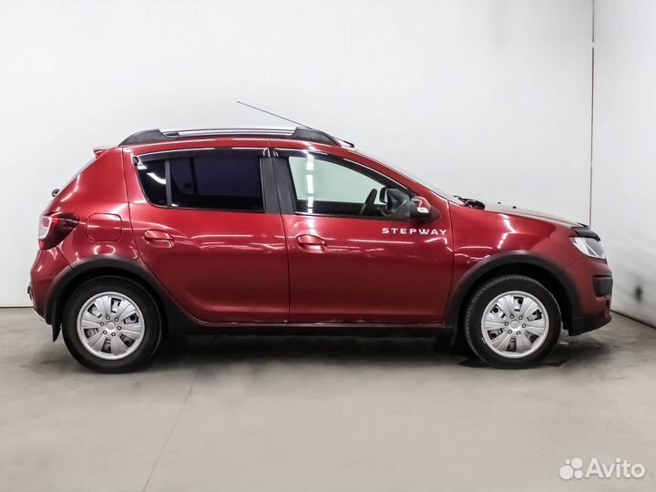 Renault Sandero Stepway 1.6 МТ, 2015, 325 819 км