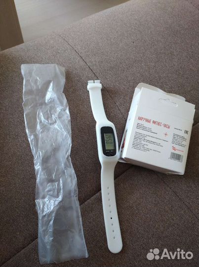 Наручные фитнес часы