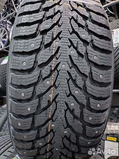 Ikon Tyres Autograph Ice 9 SUV 265/45 R21