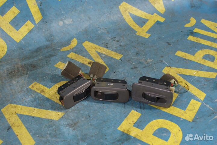 Кнопка стеклоподъемника KIA Sportage