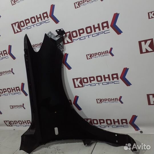 Крыло переднее левое с отверстием под поворотник T