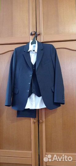 Костюм школьный