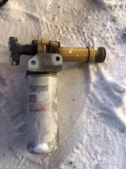 Насос подкачки топлива CAT