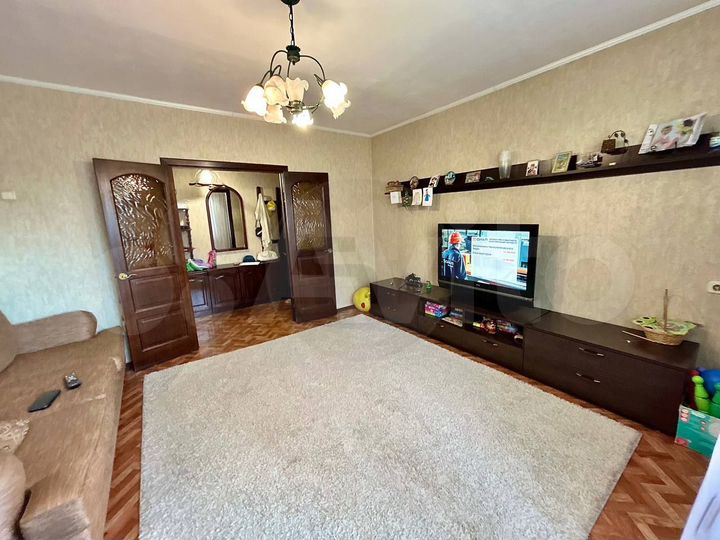 4-к. квартира, 79 м², 3/9 эт.