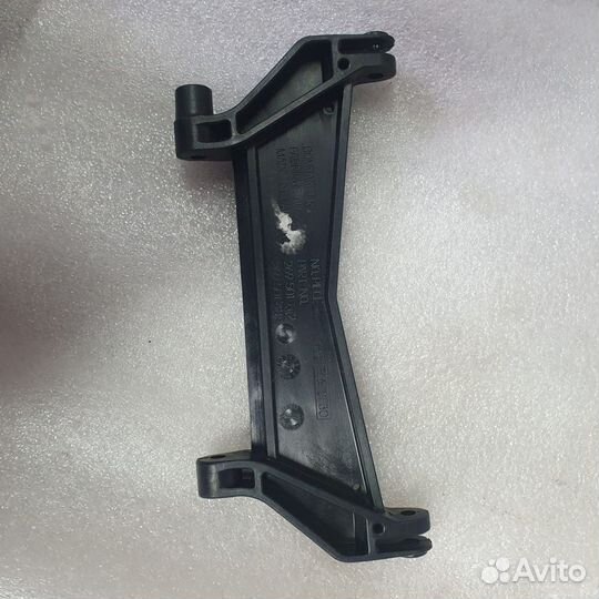 Крепление капота на гидроцикл 269501481